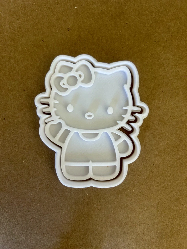 3D Tištěná Vykrajovátka – inspirováno motivem Hello Kitty