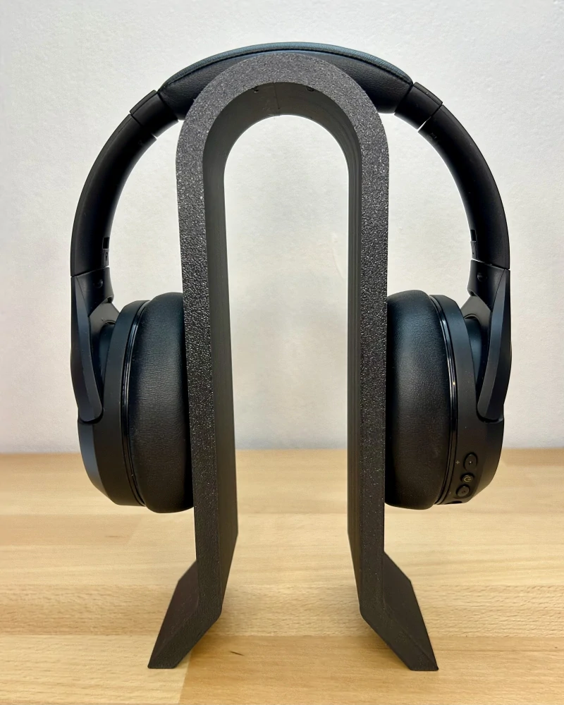 Stojánek na sluchátka - černý