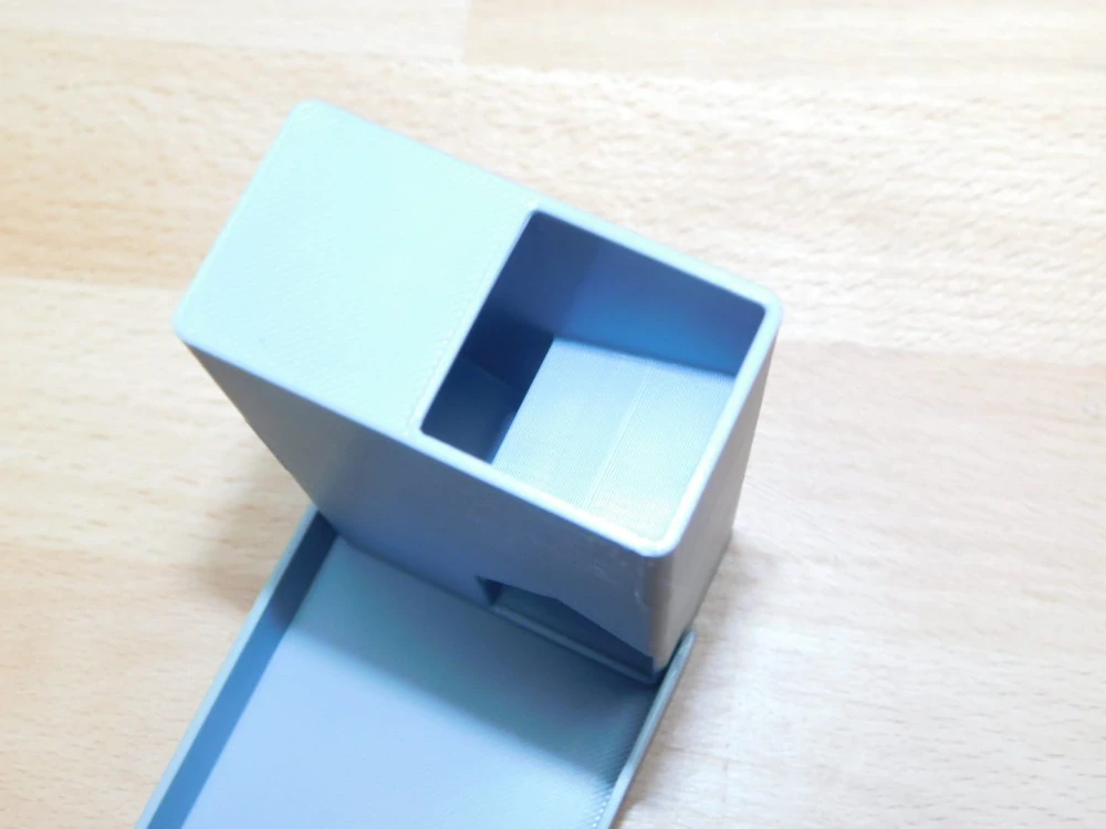 Skládací Házecí Věž na Kostky – Kapesní verze