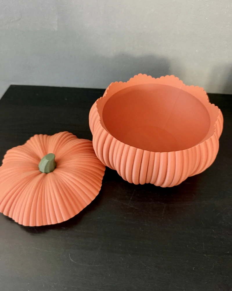 Dekorativní úložná dýně s víčkem (17 cm)