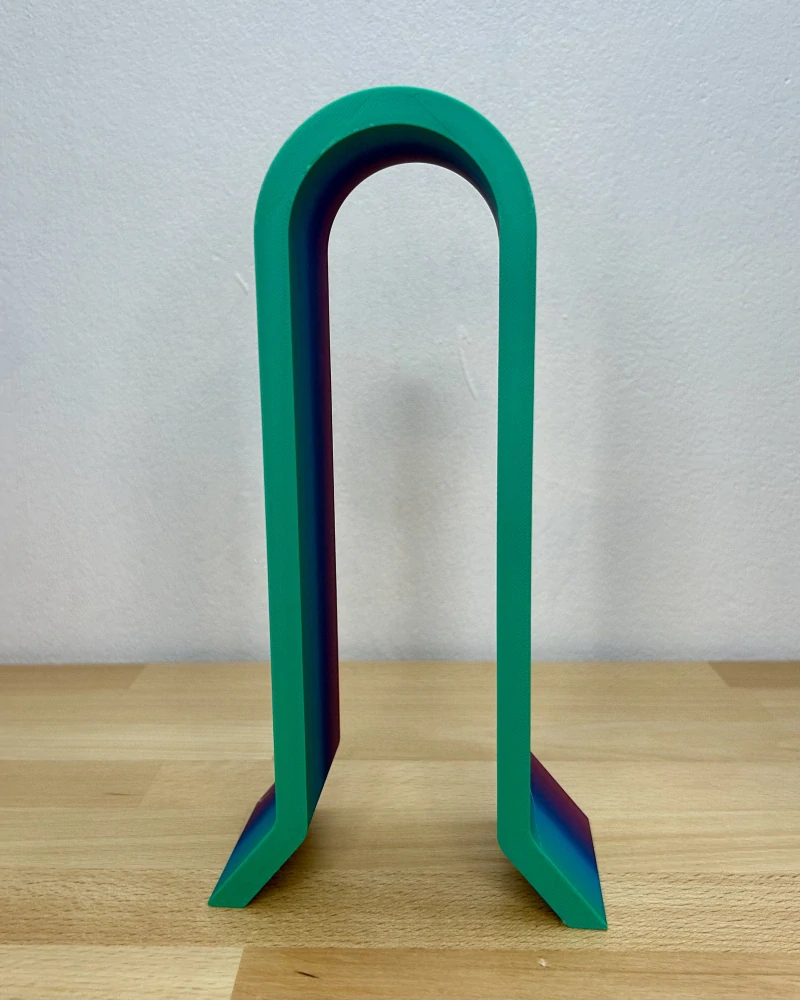 Stojánek na sluchátka - duhový